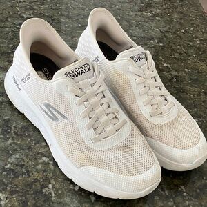 Skechers GOwalk Slip-On Sneakers